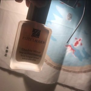 Estée Lauder double wear foundation